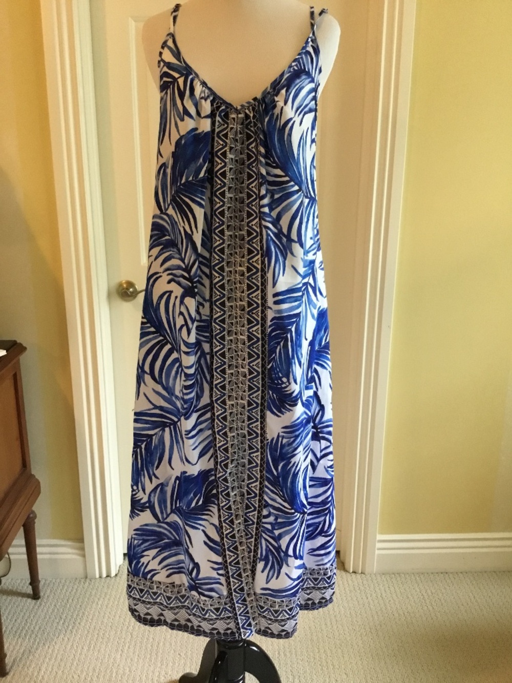 Tommy Bahama NWT Blue & White Tropical Palm Print Midi Dress